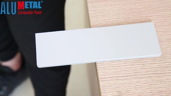 1220MM ACM Buitenbrand - Samengesteld Comité 4MM van het vertragersaluminium Lichte Antibacteriële SGS