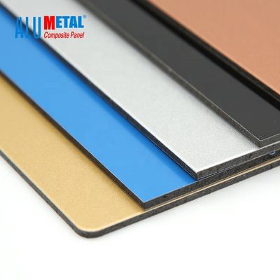 6mm Dibond 1500 X 4000mm PE Aluminium Samengestelde Comité Nano Vuurvast van de Sandwichraad