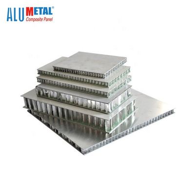 50mm 0.5mm het Comité van de Aluminiumhoningraat Plastic niet Brandbare Bladen A2