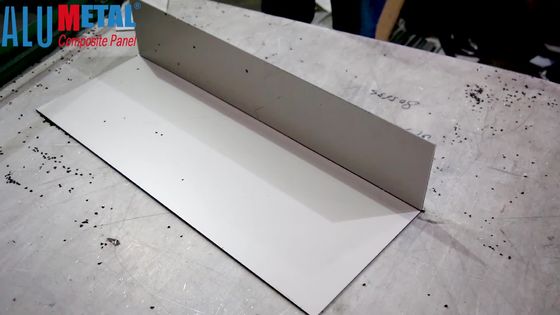 1250mm Geanodiseerd Decoratief de Comités van het Aluminiumblad Metaal B1 Fr
