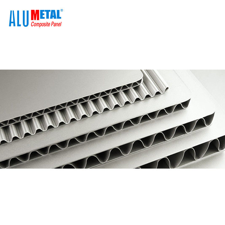 B1 maak PE Golfaluminium Opruimende Comités vuurvast Dik Antistatisch het Aluminiumblad van 0,5 Mm